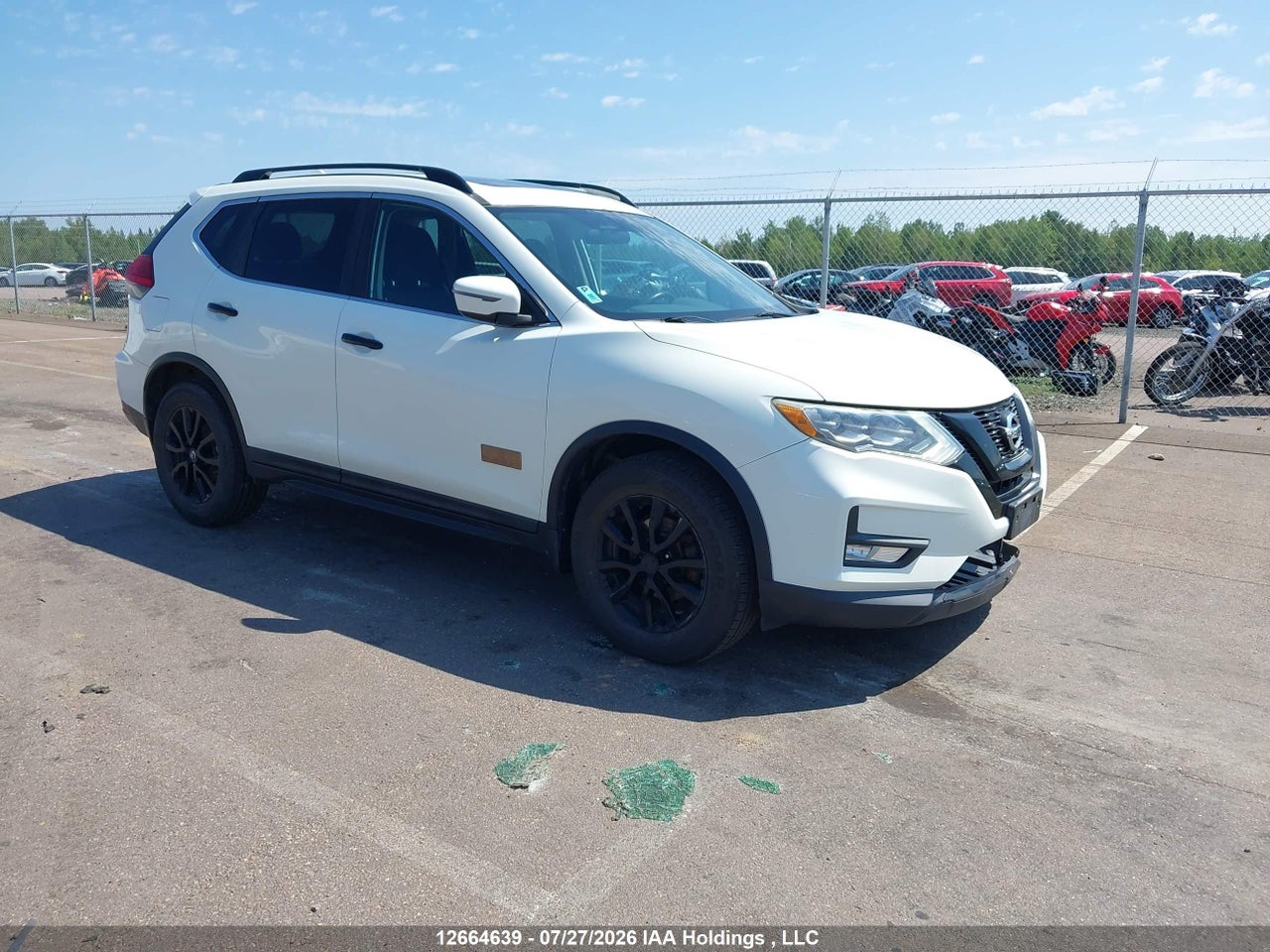 5N1AT2MV3HC755727 · 2017 NISSAN ROGUE S/SL PLATINUM/SV