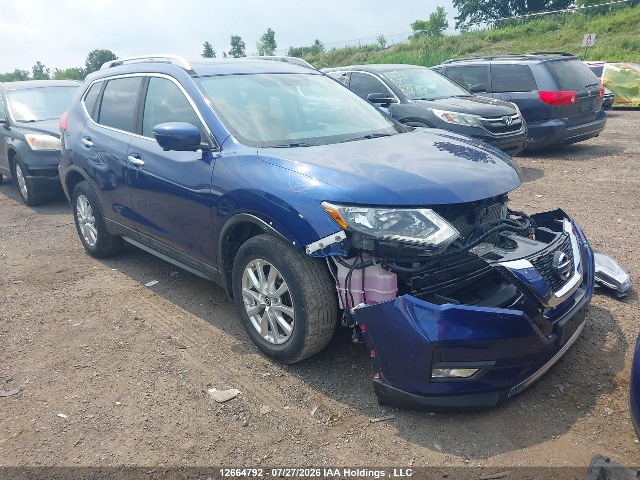 5N1AT2MV9HC741508 · 2017 NISSAN ROGUE SV/SL