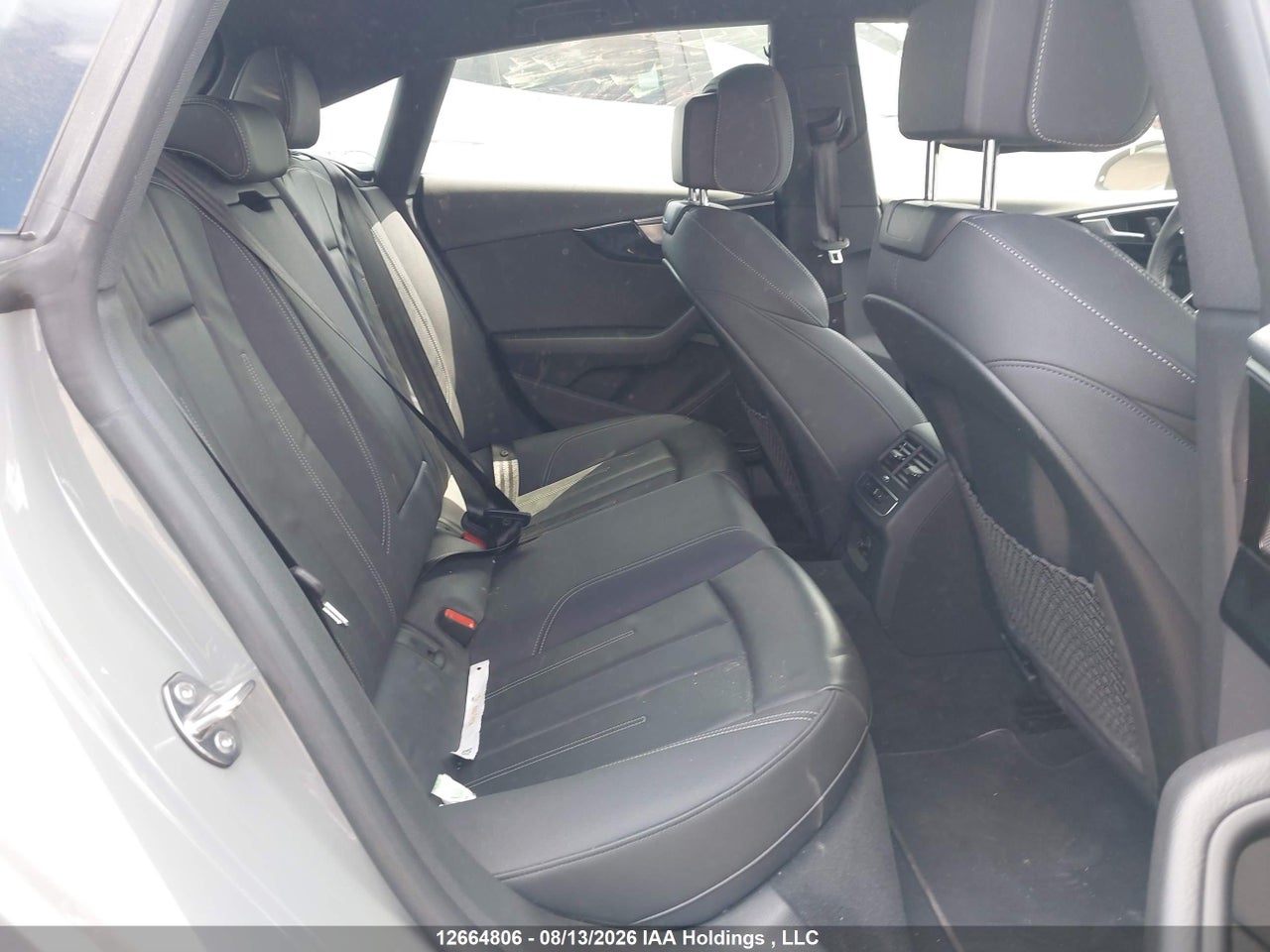 WAUFACF53NA020835 · 2022 AUDI A5 45 PROGRESSIV · 8/18