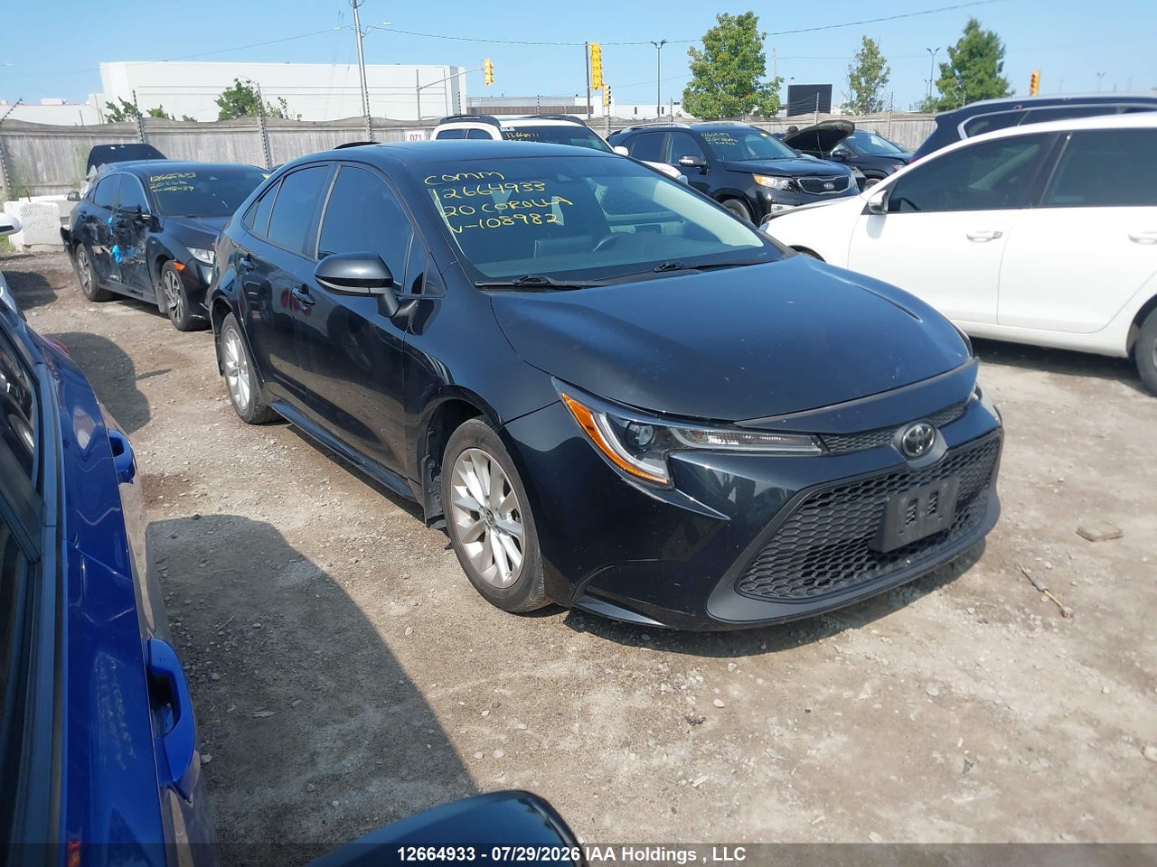 5YFBPRBE5LP108982 · 2020 TOYOTA COROLLA LE