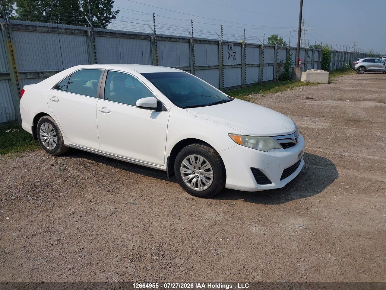 4T1BF1FK1EU752663 · 2014 TOYOTA CAMRY L/SE/LE/XLE