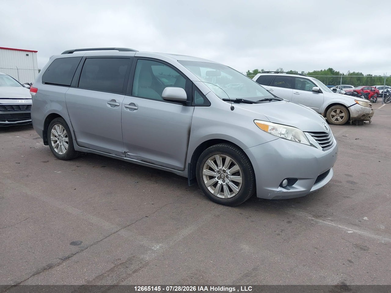 5TDYK3DC3BS024473 · 2011 TOYOTA SIENNA XLE 7 PASSENGER