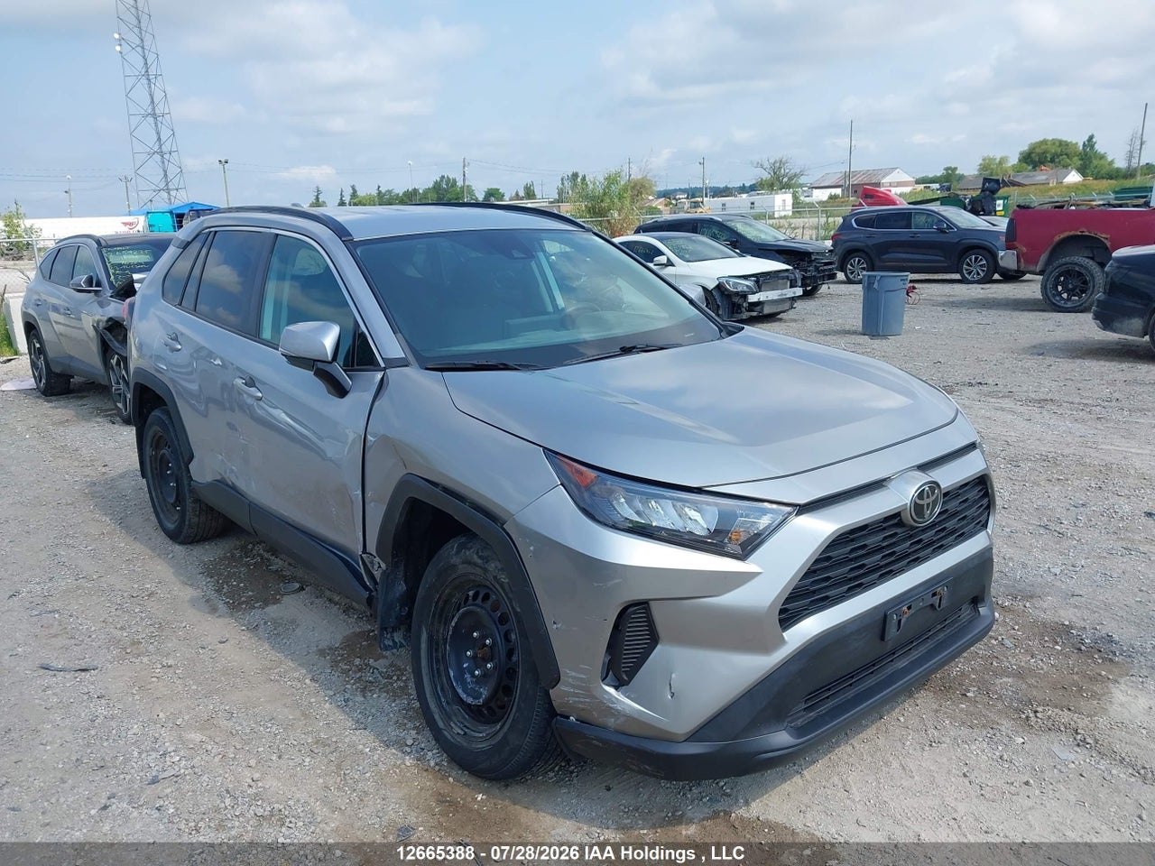 2020 TOYOTA RAV4 LE