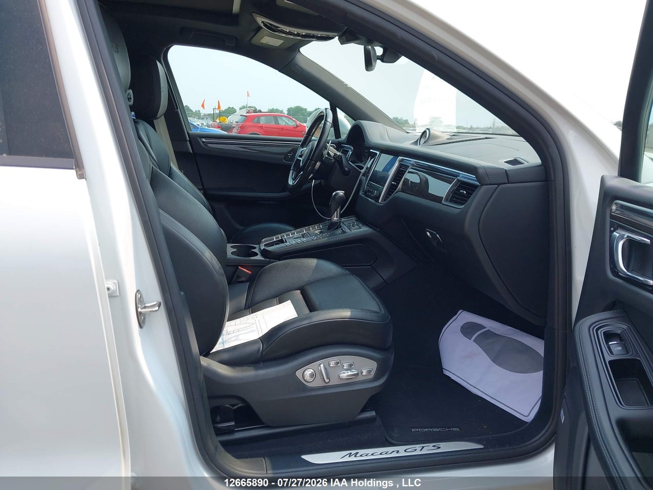 WP1AG2A58JLB63323 · 2018 PORSCHE MACAN GTS · 5/16