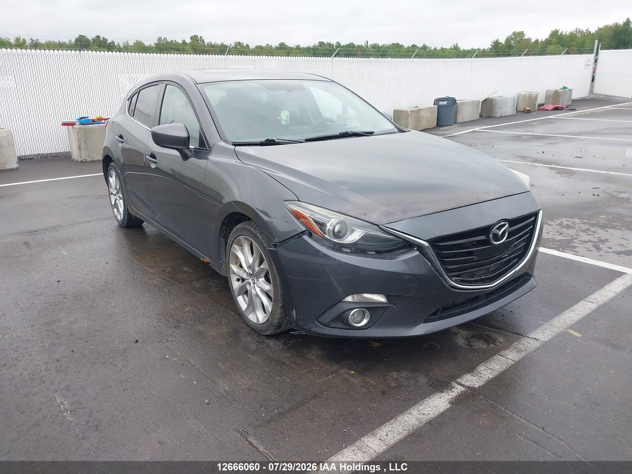 JM1BM1M31E1211040 · 2014 MAZDA 3 Sport