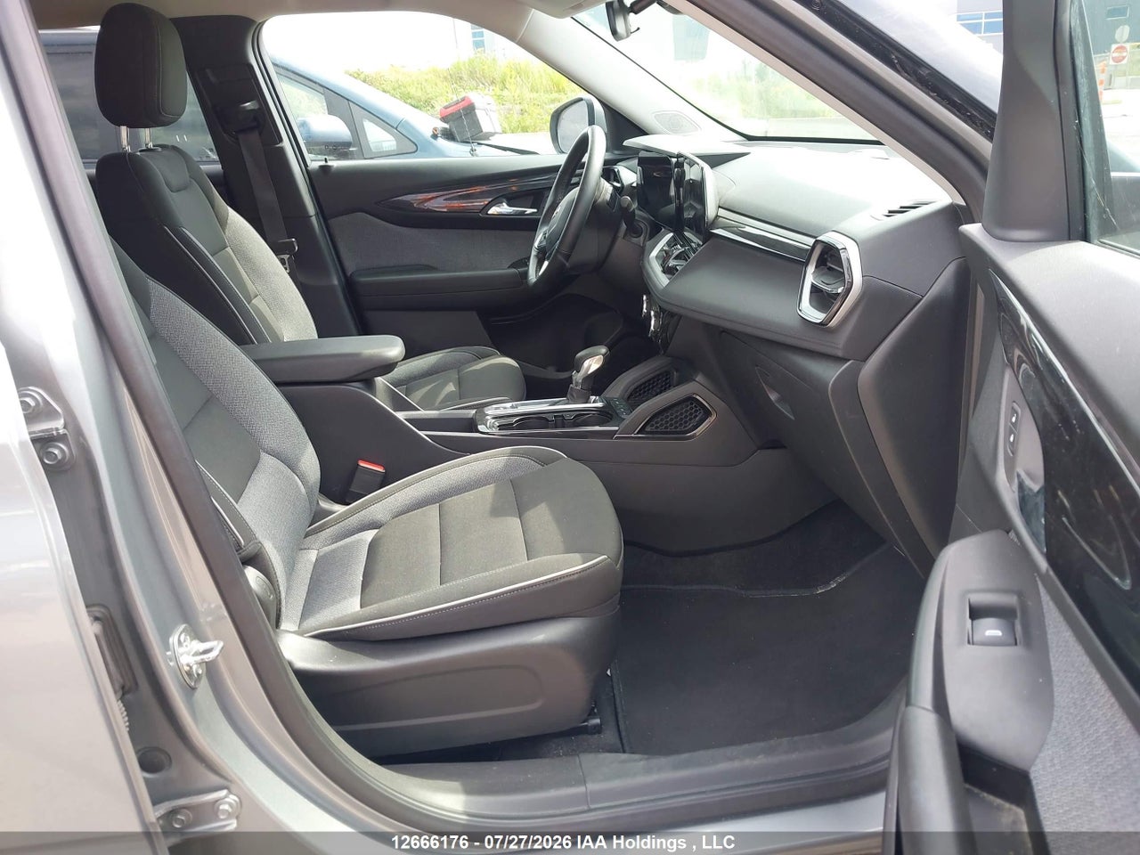 KL79MRSL8SB173177 · 2025 CHEVROLET TRAILBLAZER LT · 5/18