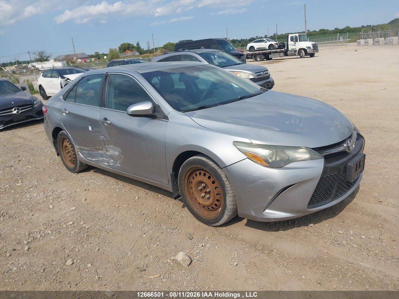 4T1BF1FK1FU932999 · 2015 TOYOTA CAMRY LE/XLE/SE/XSE