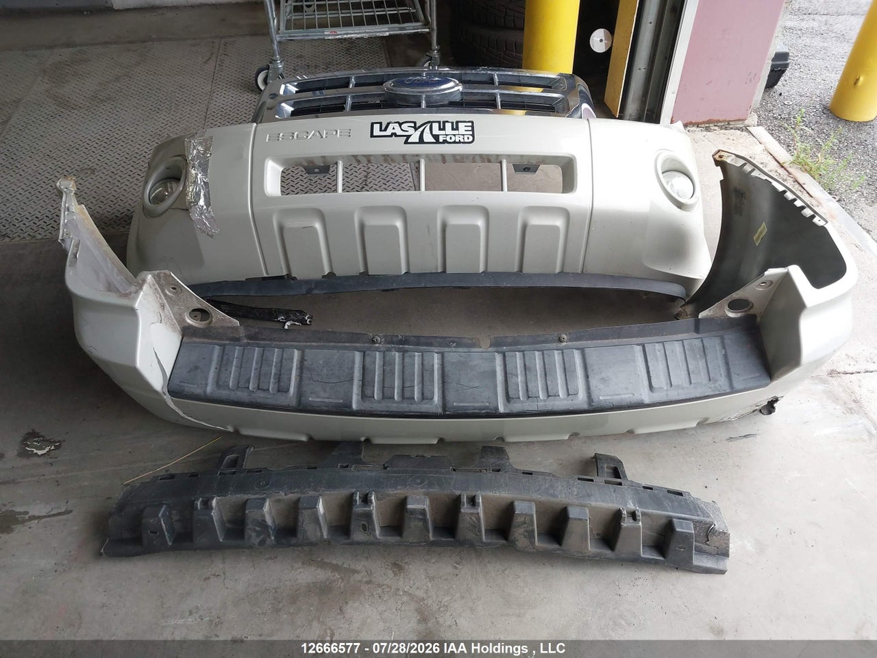 1FMCU03178KC78606 · 2008 FORD ESCAPE XLT · 12/22