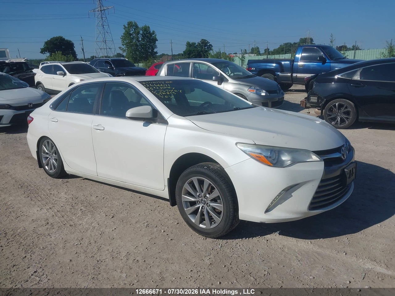4T1BF1FKXFU969484 · 2015 TOYOTA CAMRY XLE