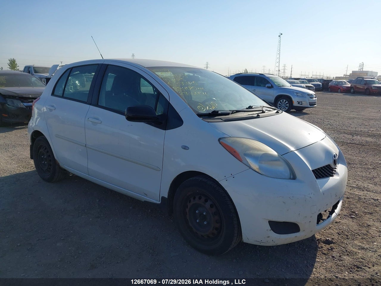 JTDKT4K33A5305625 · 2010 TOYOTA YARIS LE