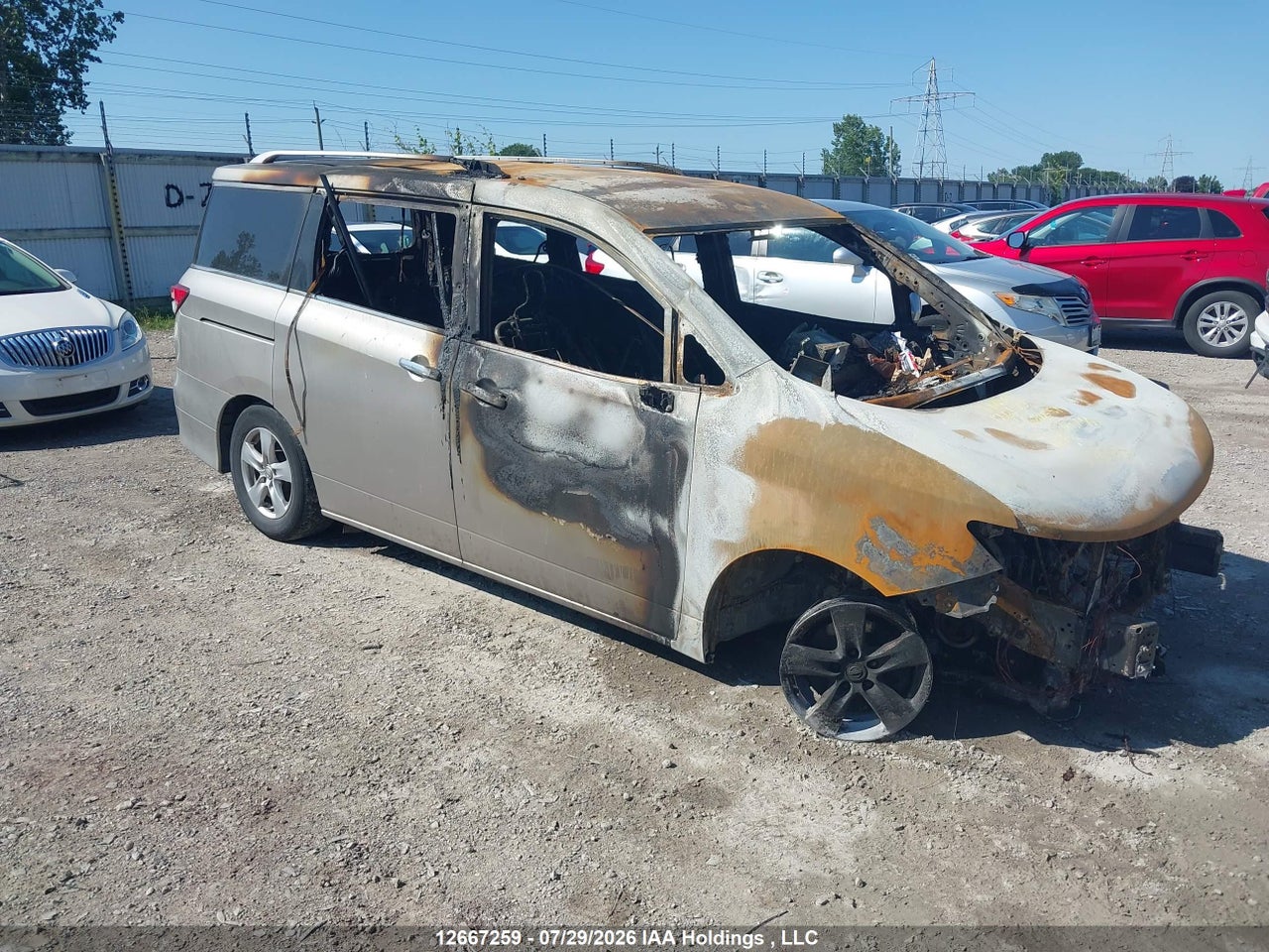 2011 NISSAN QUEST