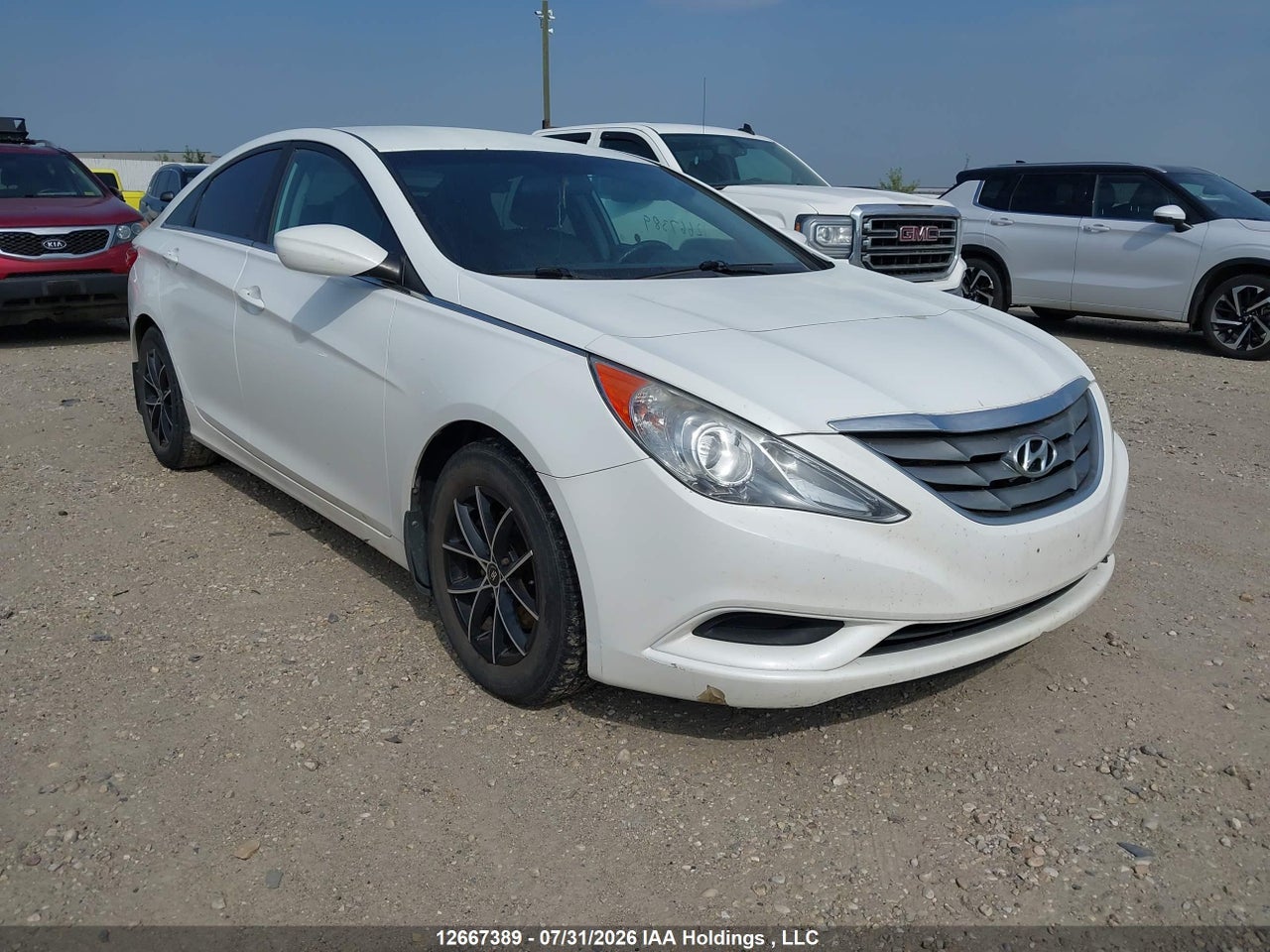 5NPEB4ACXBH213284 · 2011 HYUNDAI SONATA GLS