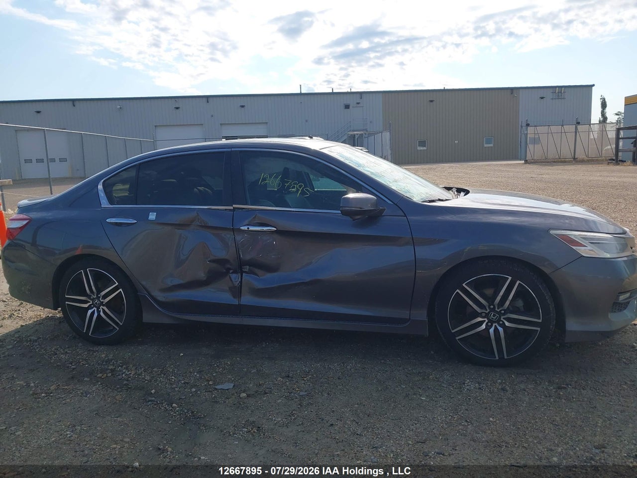 1HGCR2F06HA800279 · 2017 HONDA ACCORD EX · 6/19