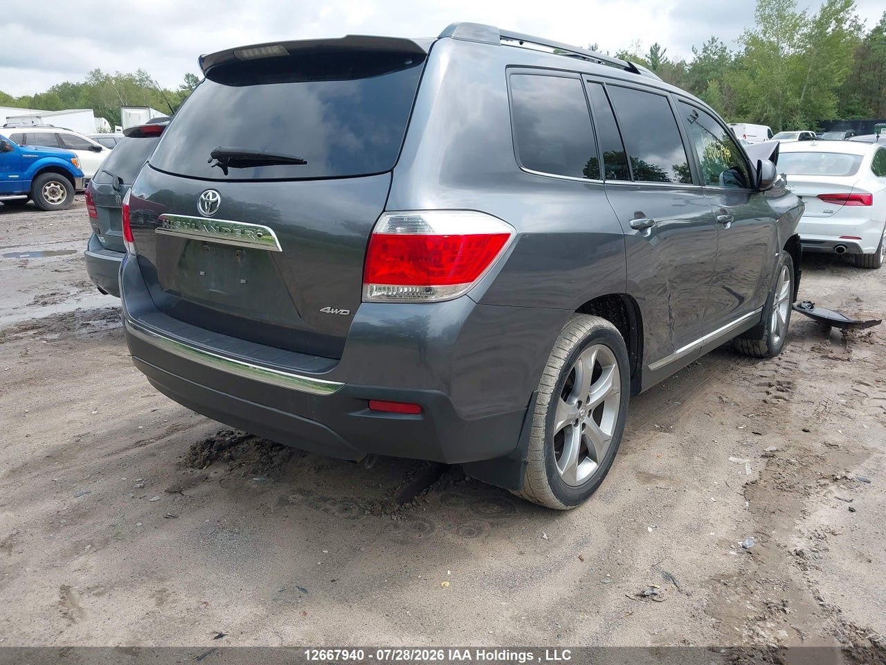 5TDBK3EH9DS257647 · 2013 TOYOTA HIGHLANDER V6 · 4/20