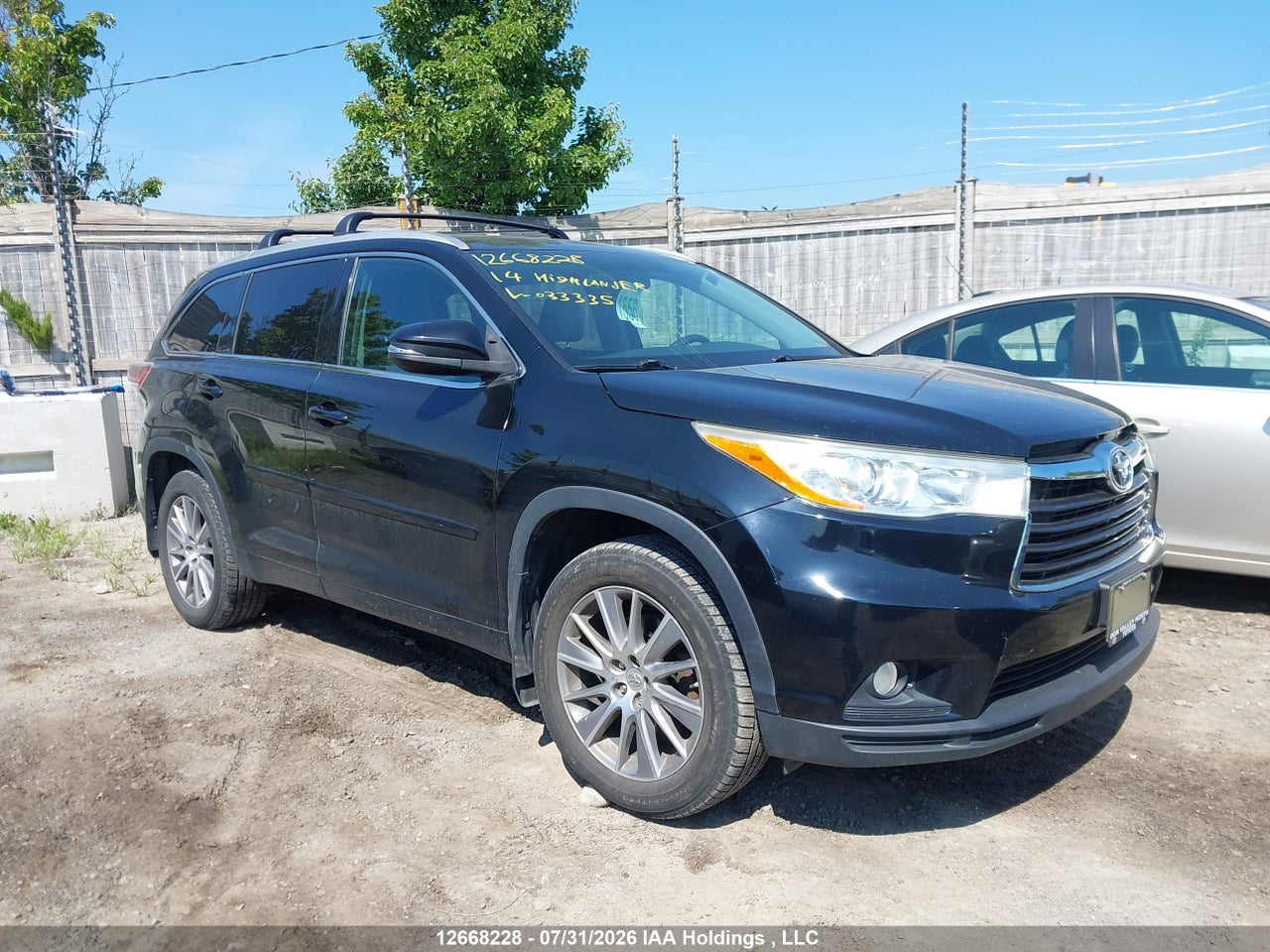 5TDJKRFH1ES033335 · 2014 TOYOTA highlander xle