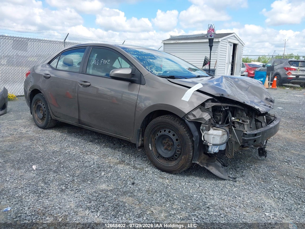 2T1BURHEXJC107985 · 2018 TOYOTA COROLLA LE