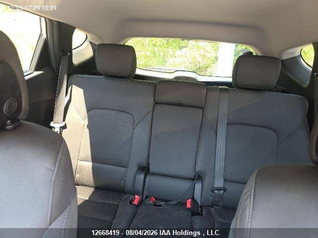 5XYZUDLA1DG083493 · 2013 HYUNDAI SANTA FE SPORT 2.0T PREMIUM · 8/12