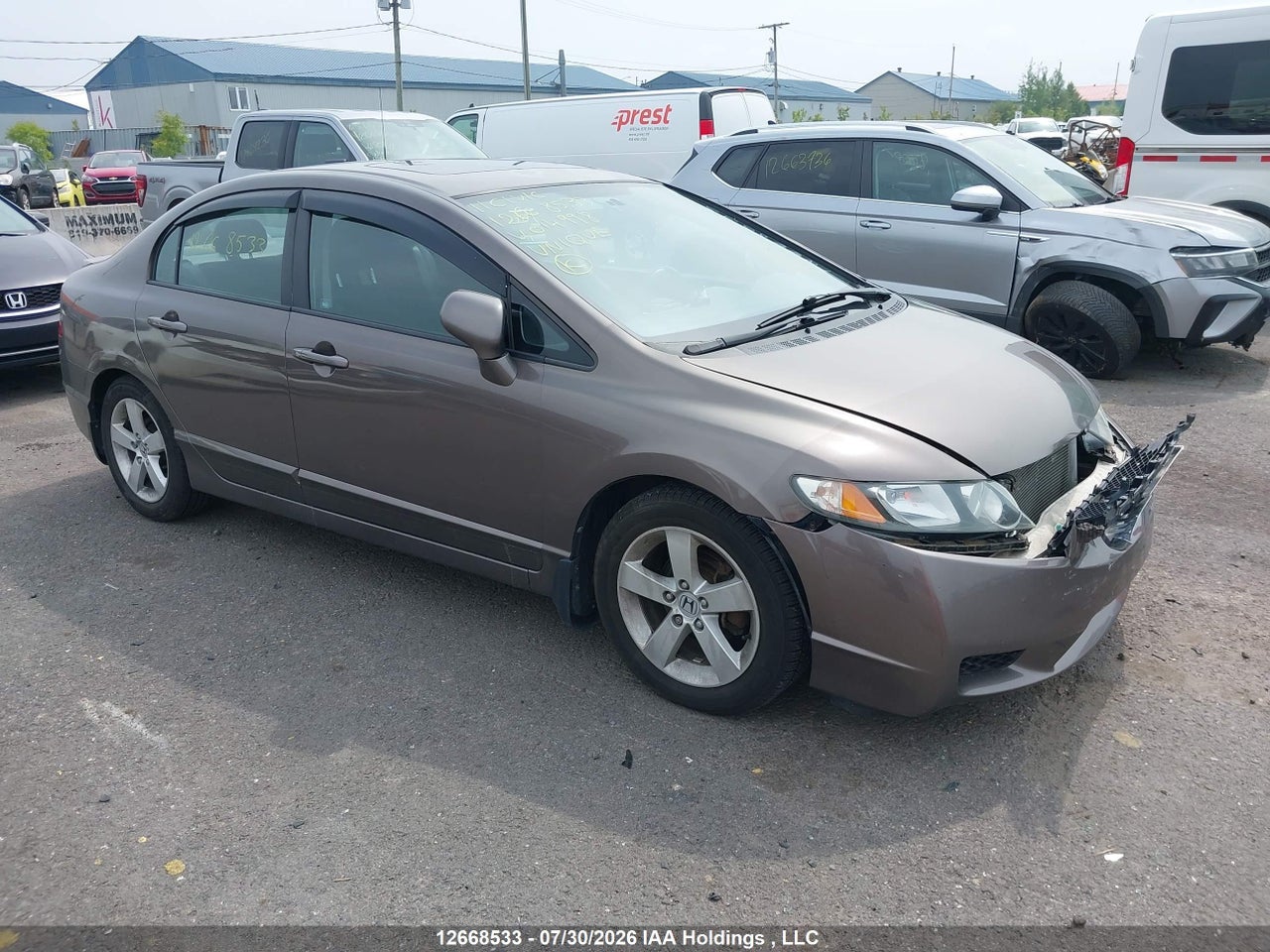 2HGFA1F63BH014998 · 2011 HONDA CIVIC SE