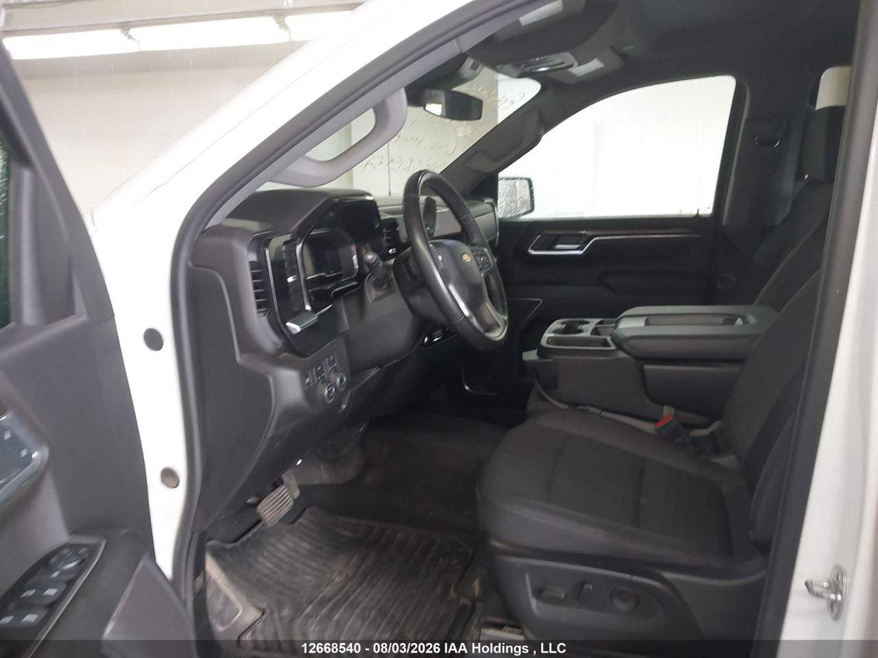 2GCUKDED1S1122937 · 2025 CHEVROLET SILVERADO K1500 LT · 5/16