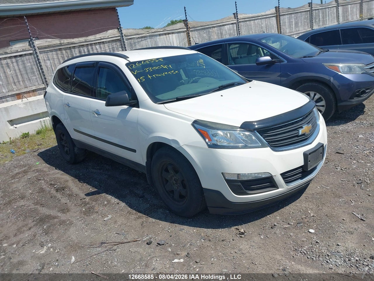 2015 CHEVROLET TRAVERSE LS