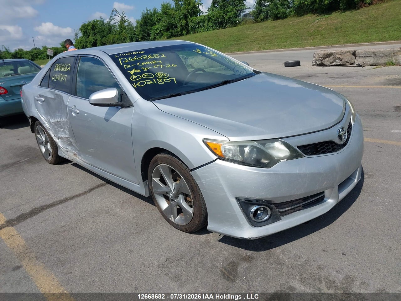 4T1BF1FK8CU021807 · 2012 TOYOTA CAMRY SE