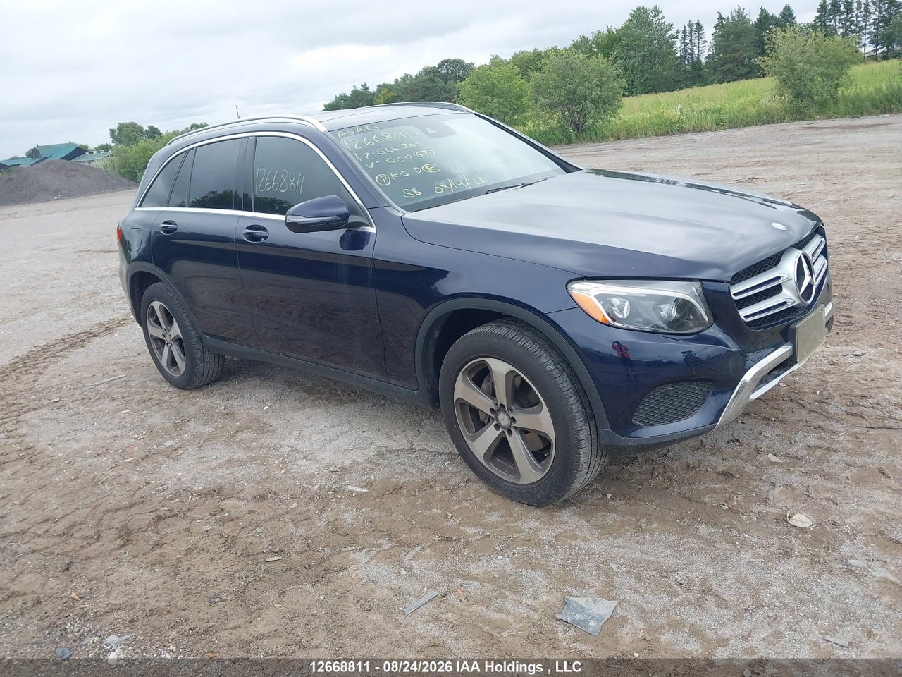 WDC0G4KB6HV000675 · 2017 MERCEDES BENZ GLC 300 4MATIC