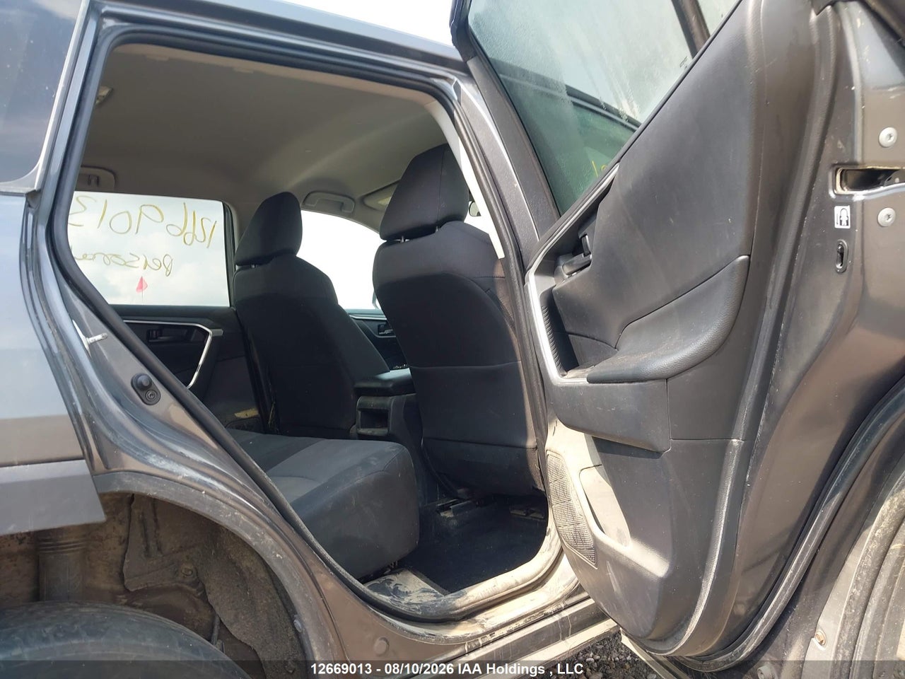 2T3B1RFV8KC020798 · 2019 TOYOTA RAV4 LE · 8/24