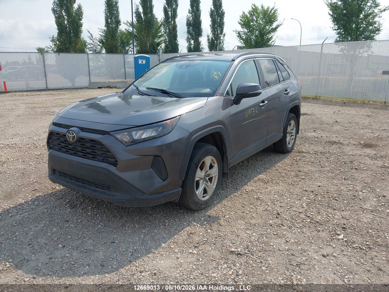 2T3B1RFV8KC020798 · 2019 TOYOTA RAV4 LE · 2/24