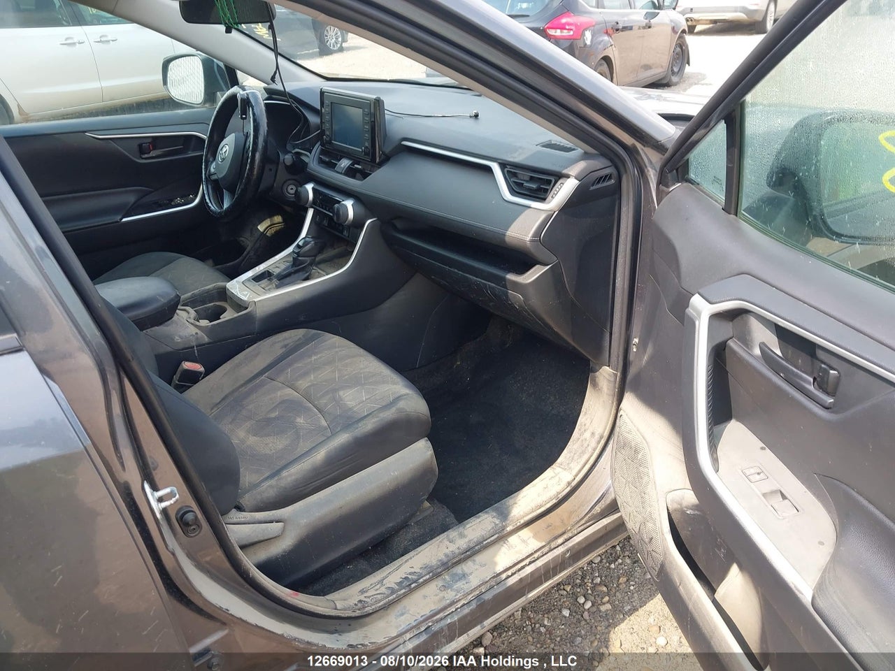 2T3B1RFV8KC020798 · 2019 TOYOTA RAV4 LE · 5/24