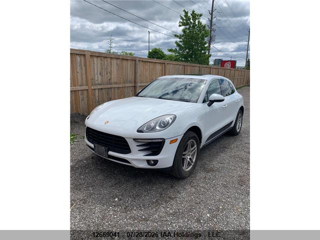 WP1AB2A54GLB52617 · 2016 PORSCHE MACAN S