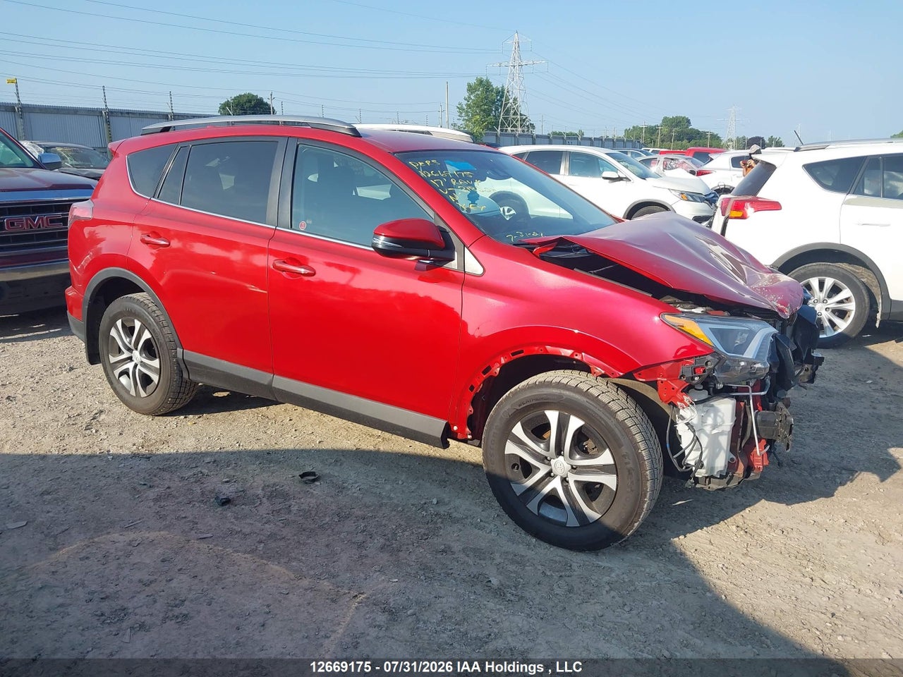 2T3ZFREV5HW318220 · 2017 TOYOTA RAV4 LE