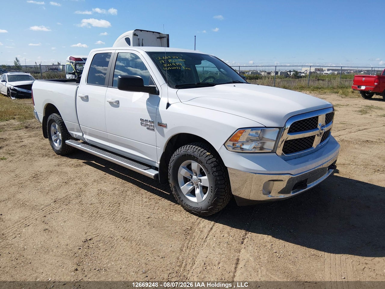1C6RR7GTXKS626210 · 2019 RAM 1500 CLASSIC SLT