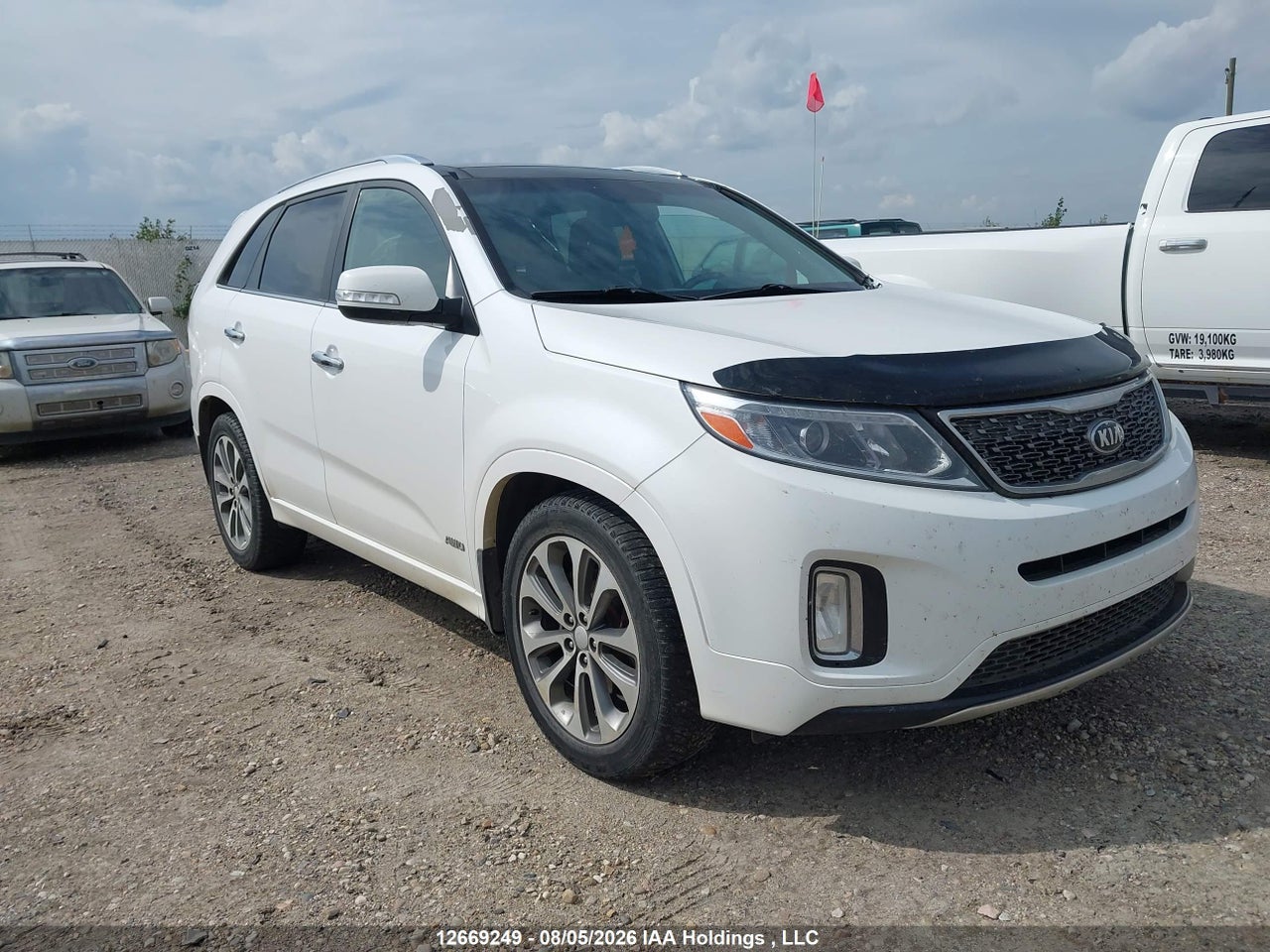 5XYKWDA7XFG577731 · 2015 KIA SORENTO SX