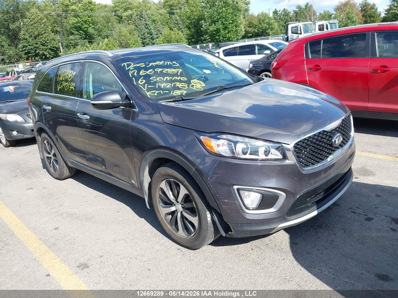 5XYPHDA56GG142138 · 2016 KIA SORENTO EX