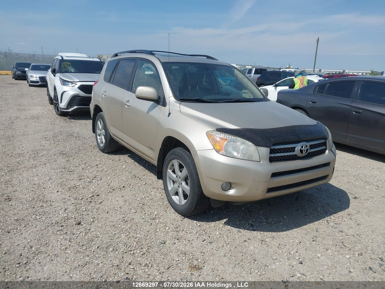 JTMBD31V576029932 · 2007 TOYOTA RAV4 LIMITED