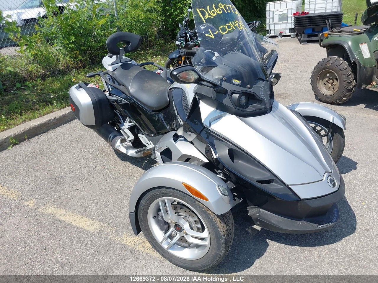 2BXJABA119V001429 · 2009 CAN-AM SPYDER ROADSTER RS