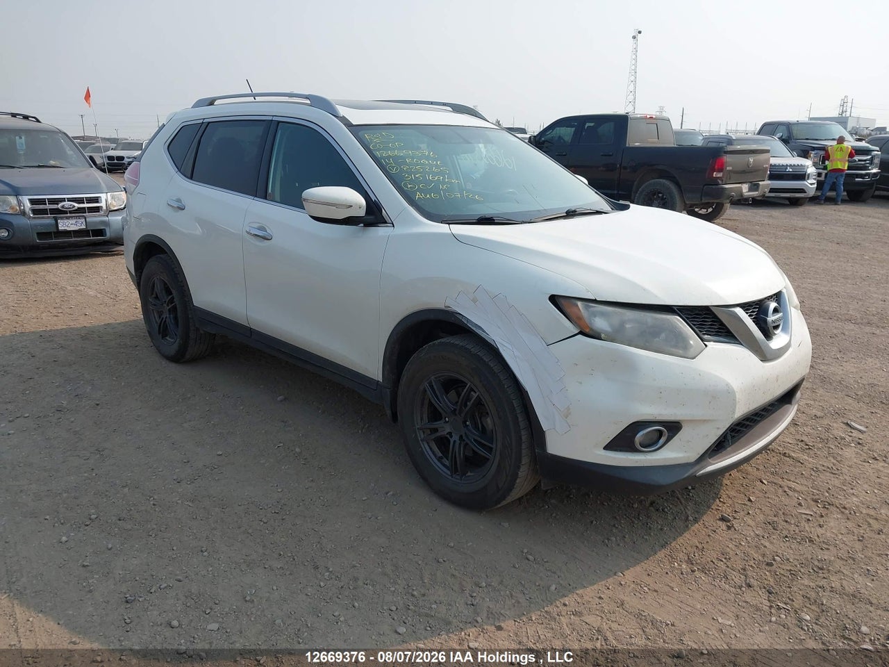 5N1AT2MV8EC825265 · 2014 NISSAN ROGUE S/SL/SV