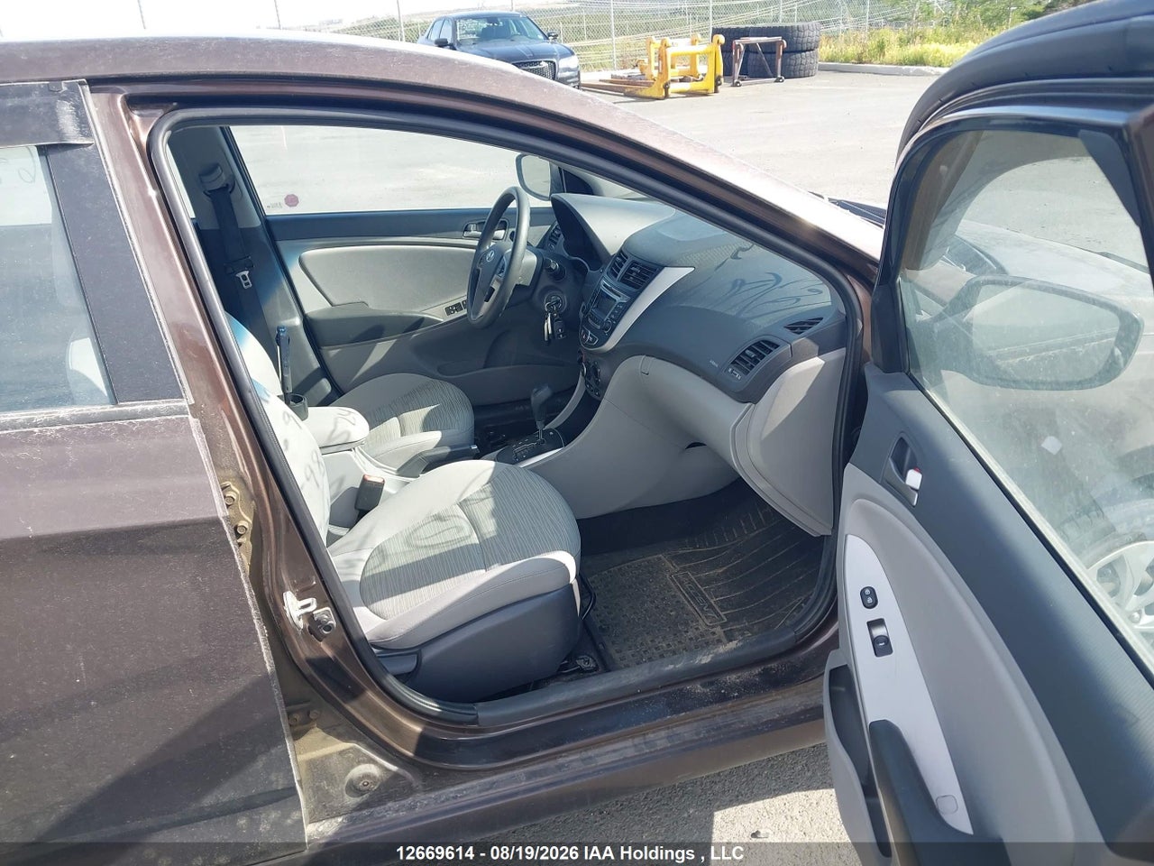 KMHCT4AE3GU984524 · 2016 HYUNDAI ACCENT GL · 5/21
