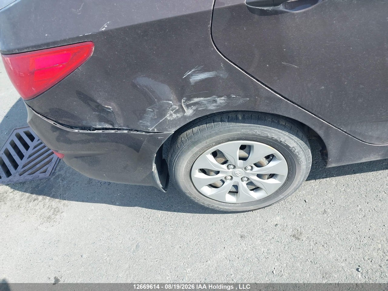 KMHCT4AE3GU984524 · 2016 HYUNDAI ACCENT GL · 6/21