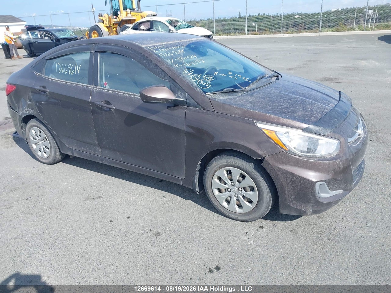 KMHCT4AE3GU984524 · 2016 HYUNDAI ACCENT GL