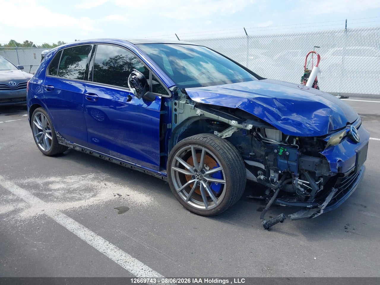 WVWEB7CD1RW199044 · 2024 VOLKSWAGEN GOLF R