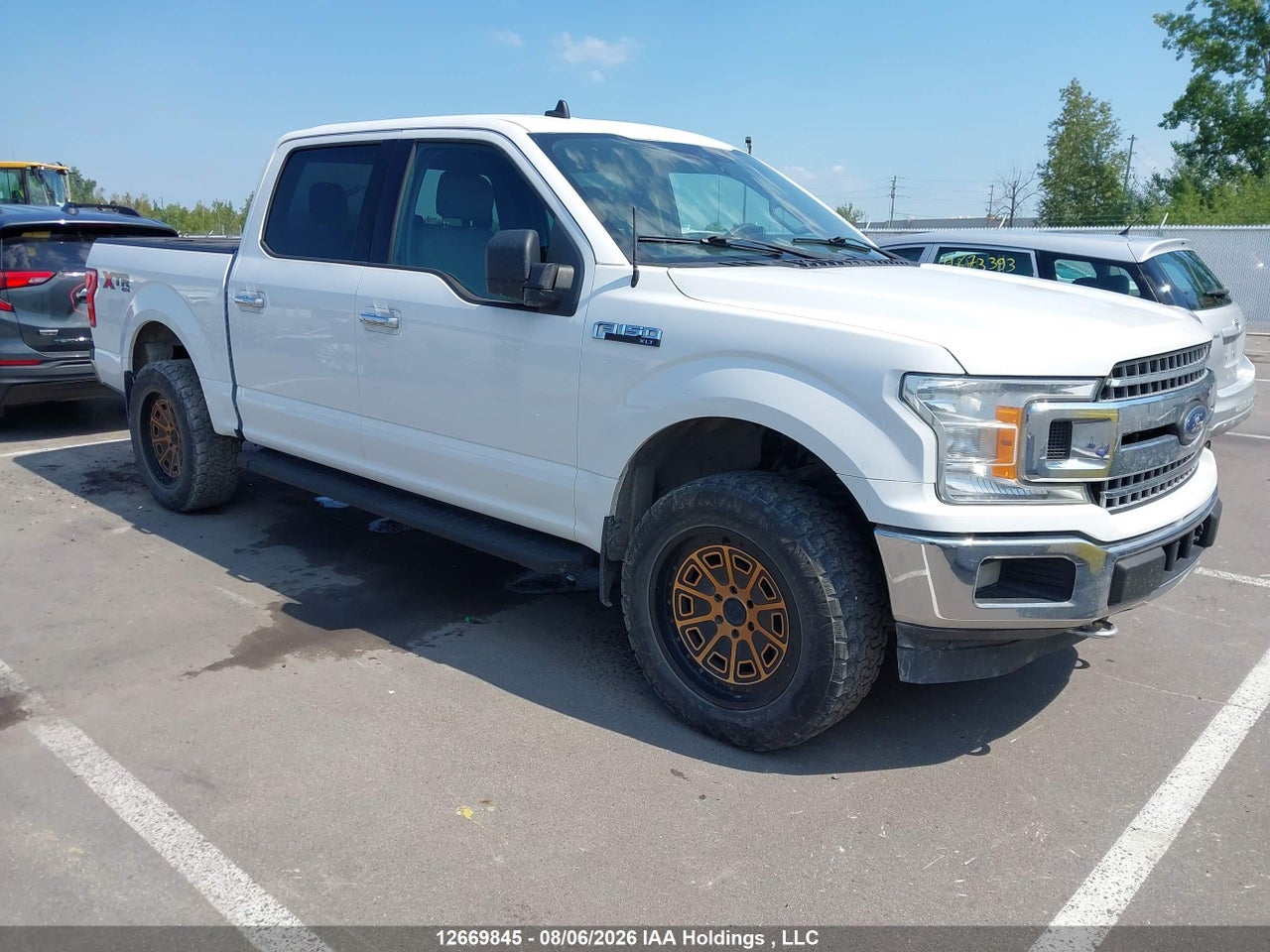 1FTEW1EPXKFA24404 · 2019 FORD F-150 XLT