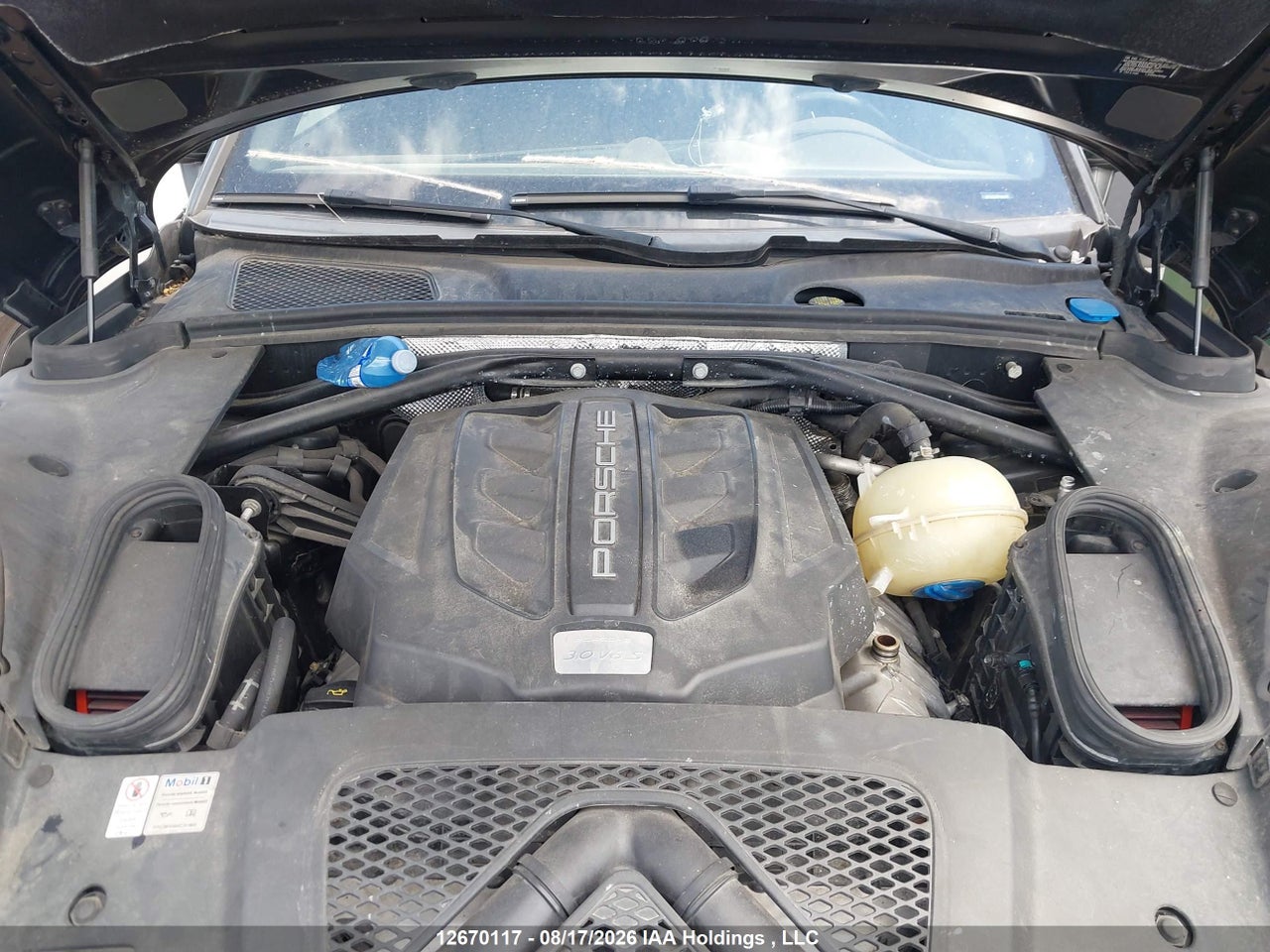 WP1AB2A53FLB43177 · 2015 PORSCHE MACAN · 10/16
