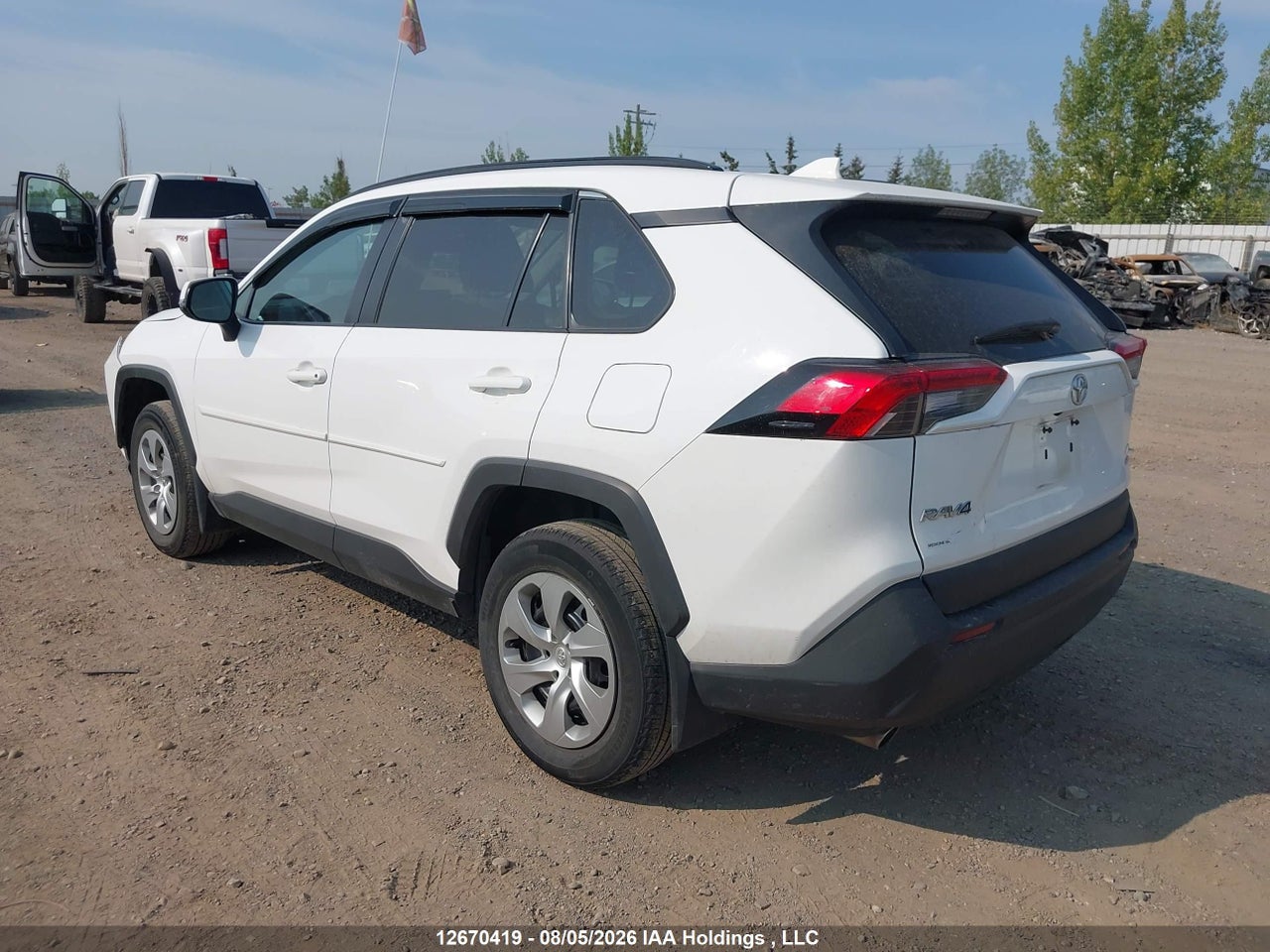 2T3B1RFV1LC136443 · 2020 TOYOTA RAV4 LE · 3/21