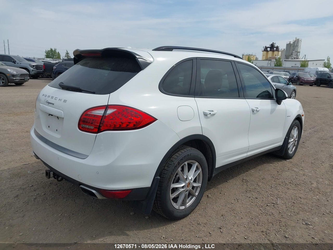 WP1AF2A26DL****** · 2013 PORSCHE CAYENNE · 4/19