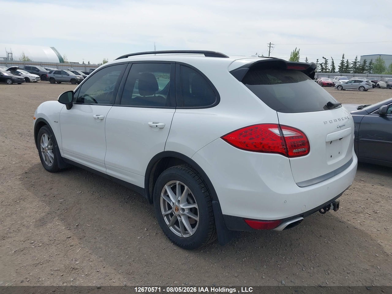 WP1AF2A26DL****** · 2013 PORSCHE CAYENNE · 3/19