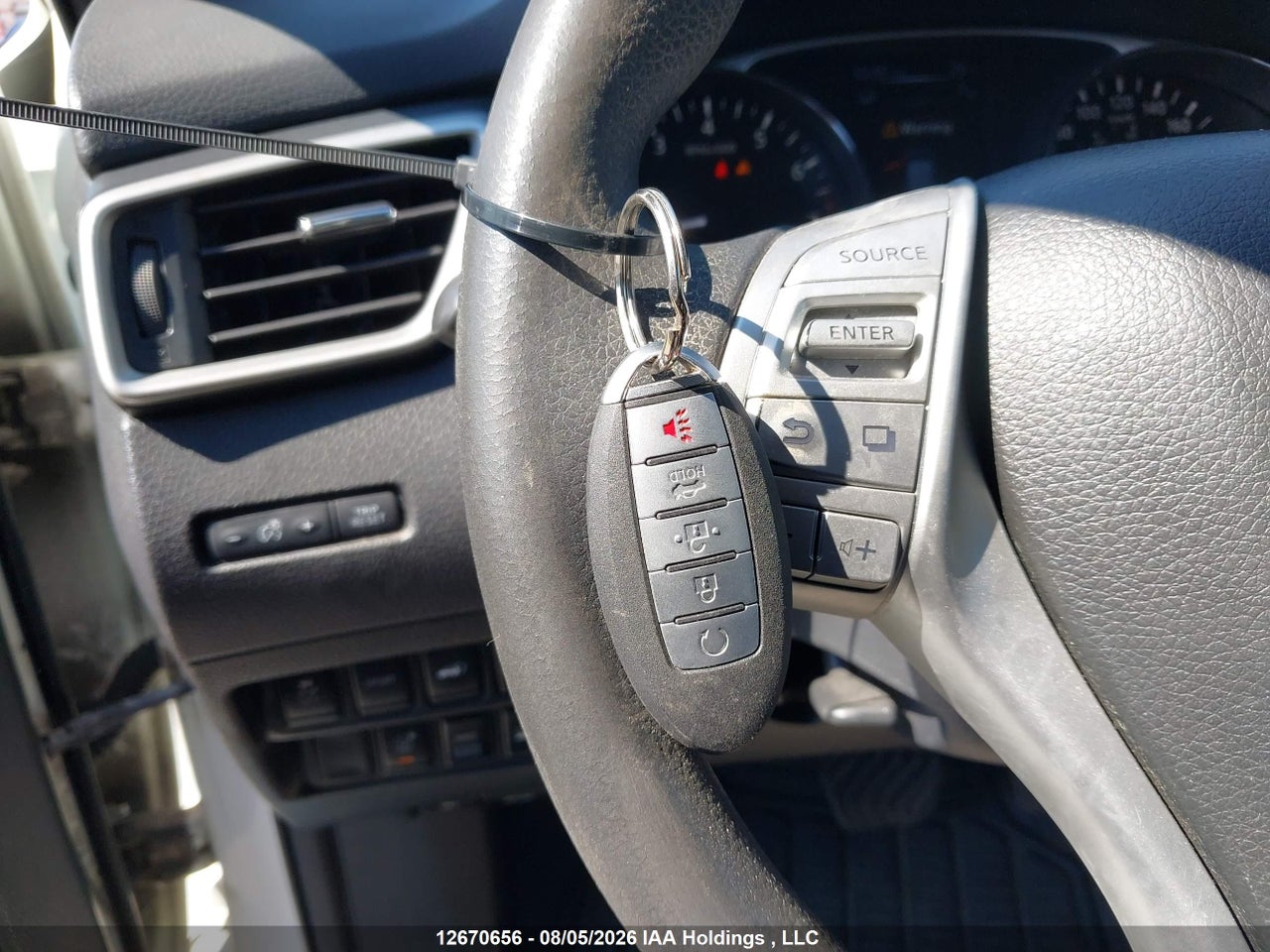 5N1AT2MM0EC778868 · 2014 NISSAN ROGUE · 11/20