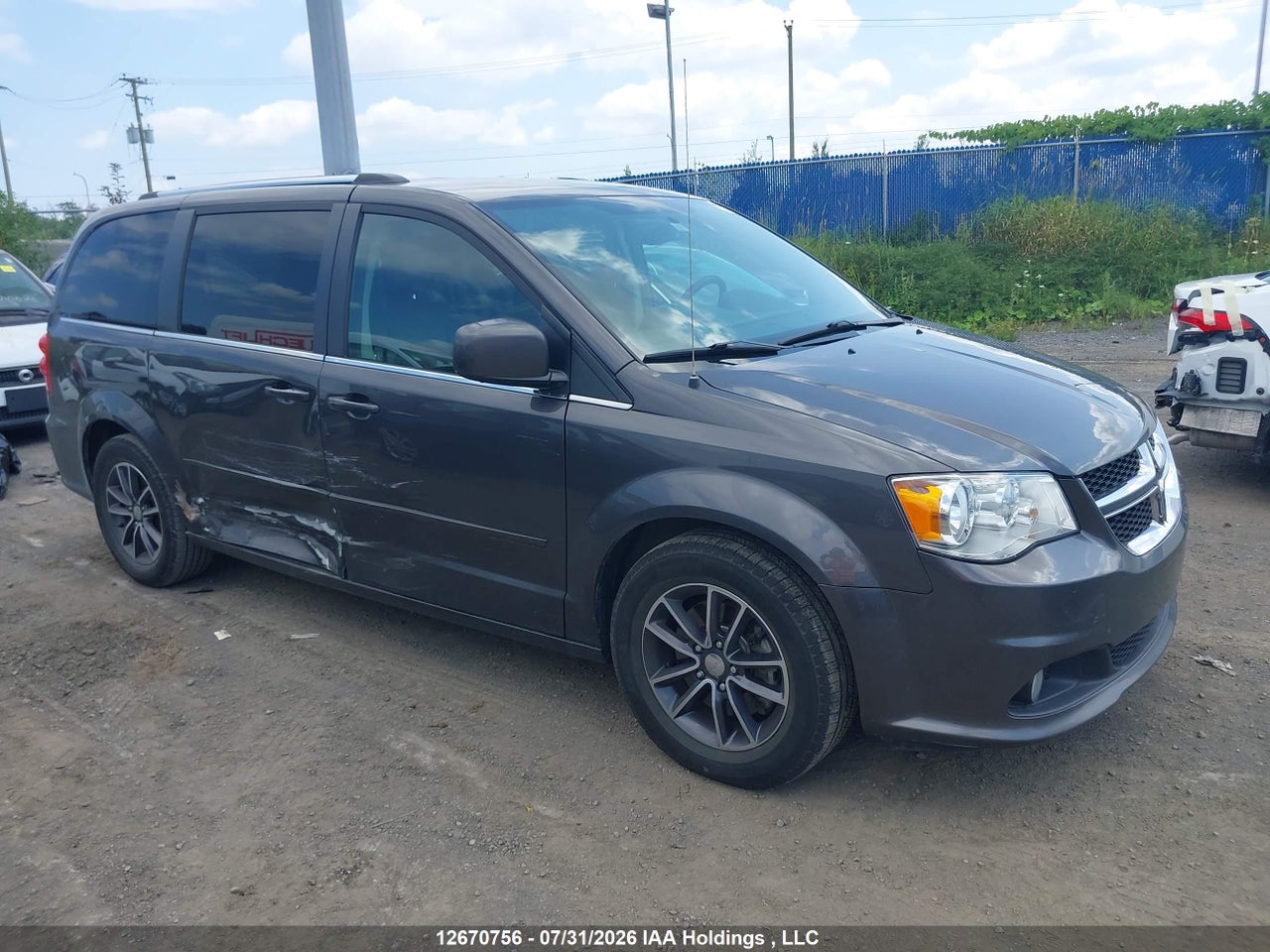 2C4RDGBG7GR393977 · 2016 DODGE GRAND CARAVAN SE/SXT