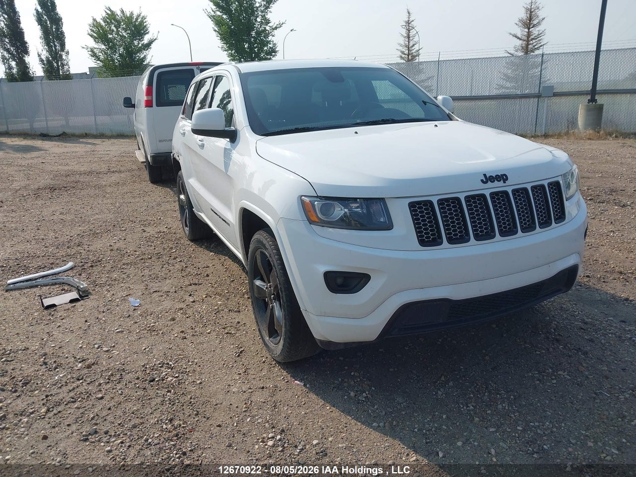 1C4RJFAGXFC128675 · 2015 JEEP GRAND CHEROKEE LAREDO