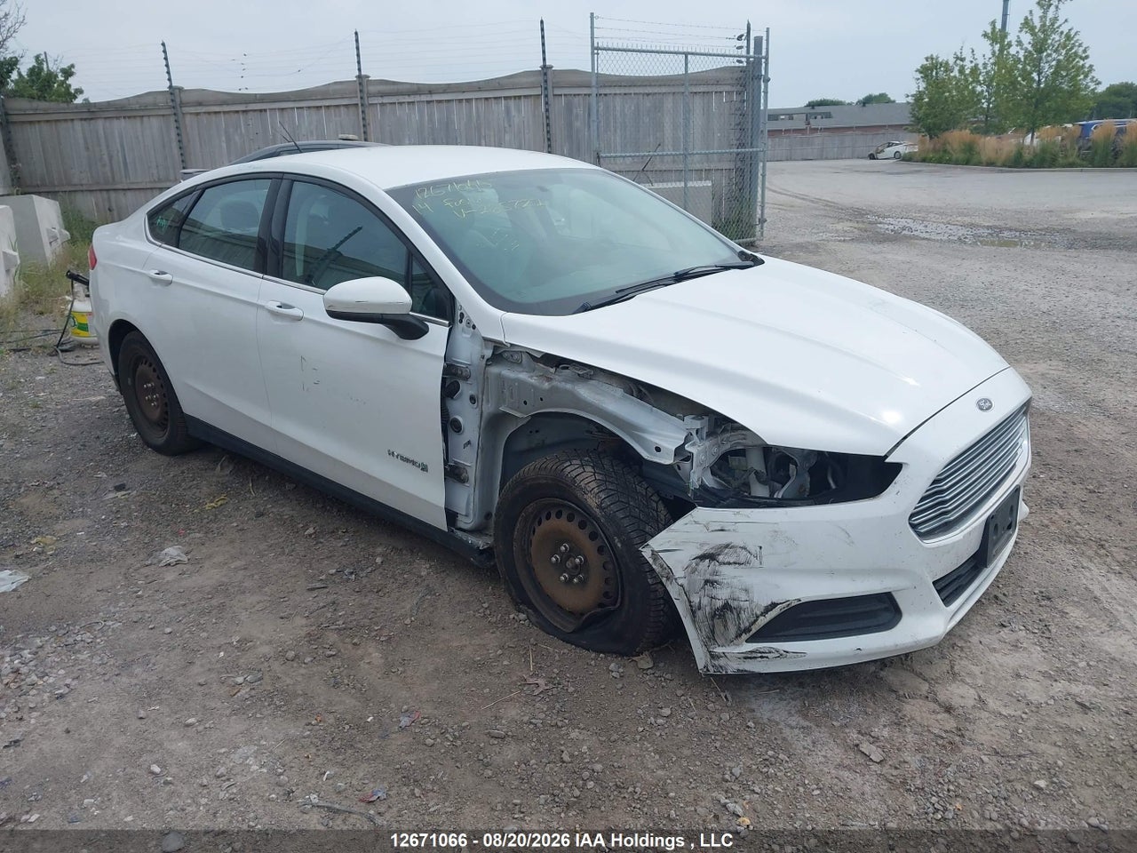 3FA6P0UU2ER285722 · 2014 FORD Fusion S Hybrid